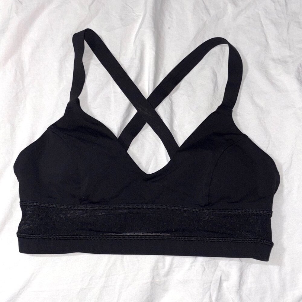 EXCELLENT Lululemon Body Con Sports Yoga Mesh Luxtreme Black Bra Size 8 - Picture 7 of 9